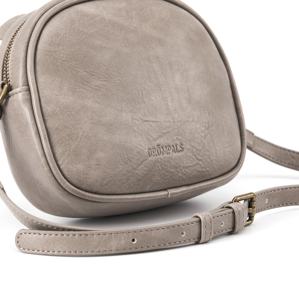 Drömpals Mini Capybara Crossbody Bag